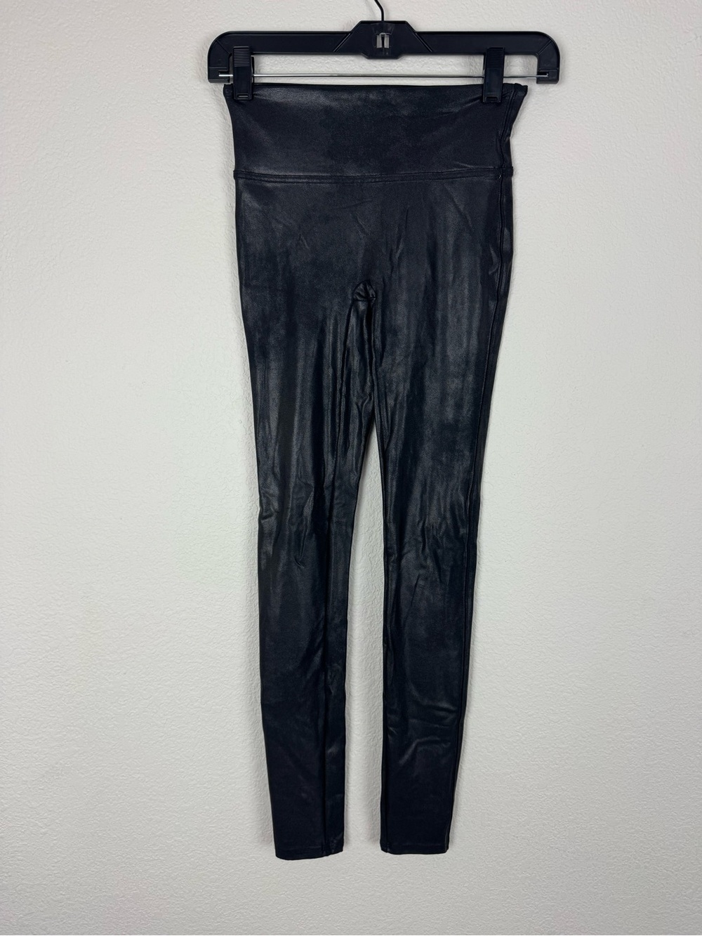 Spanx Faux Leather Black Metallic Full Length Pull On Leggings Pants Sheek Sexy